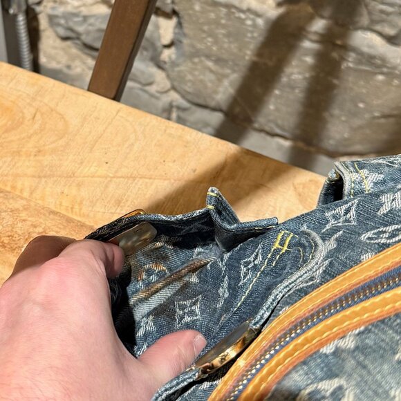 Louis Vuitton Blue Denim Baggy GM Shoulder Bag - Picture 13 of 16